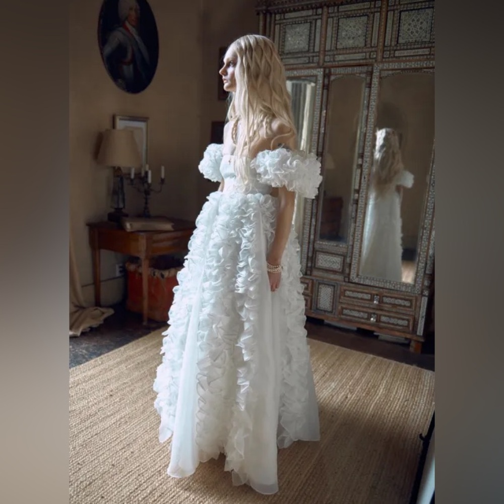 Selkie The Ivory Flower Gown